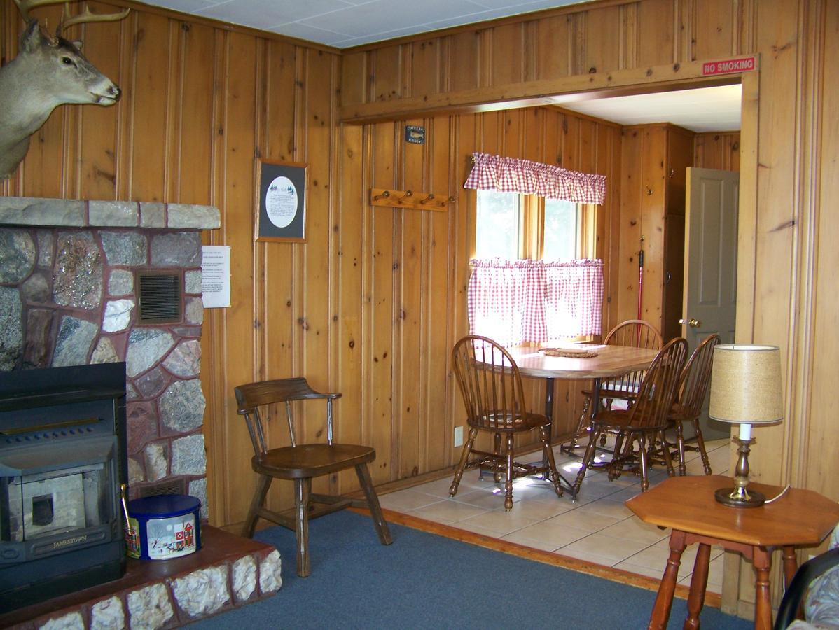 Oak Ridge Hotel Phelps Exterior foto